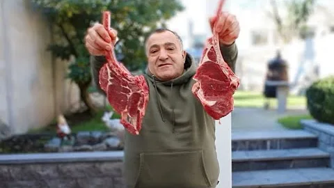 Мягкий и сочный стейк из говядины
