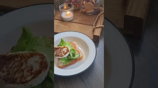 Вкусный бутерброд на завтрак 