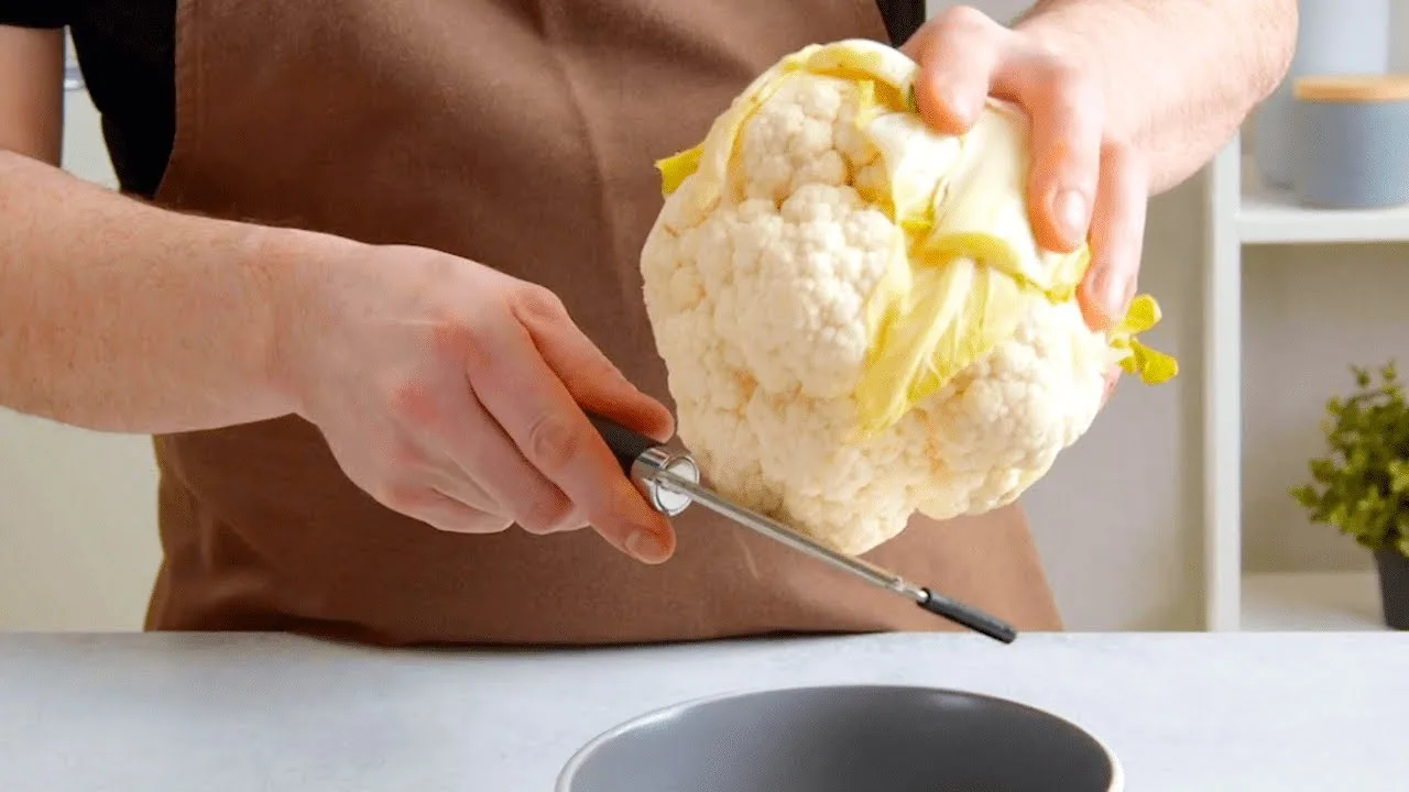 Сочный кордон блю из цветной капусты