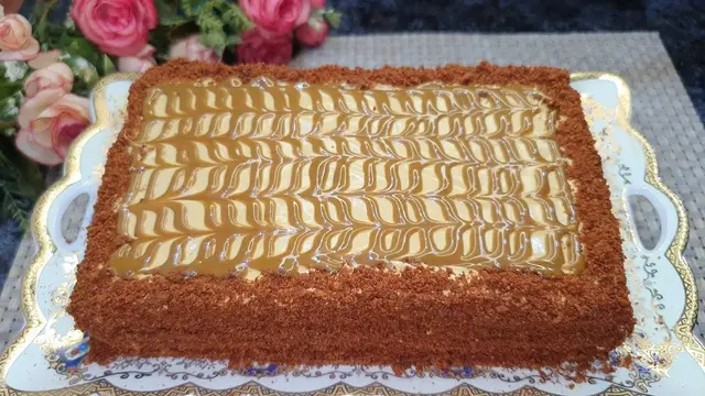 Медовый торт со сгущёнкой