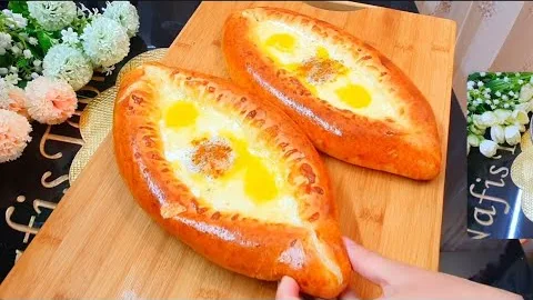 Хачапури с сыром сулугуни