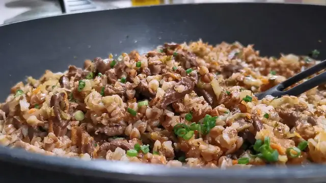 Куриные сердечки с гречкой 