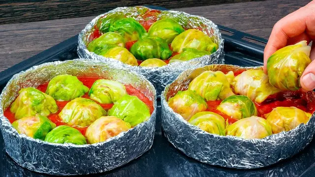 Капустные шарики с мясным фаршем, рисом и моцареллой