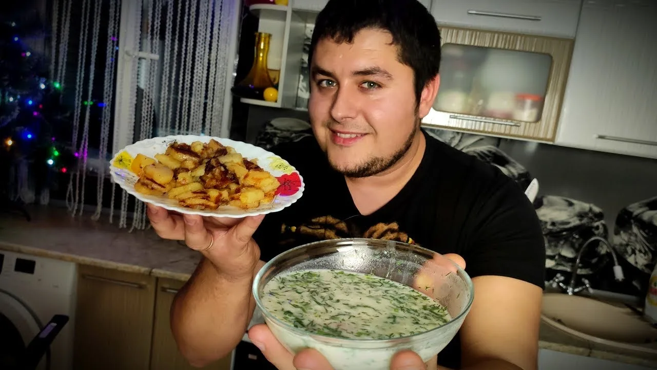 Окрошка на кефире с жареной картошкой