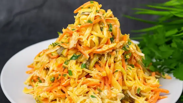 Салат с курицей и морковью по-корейски
