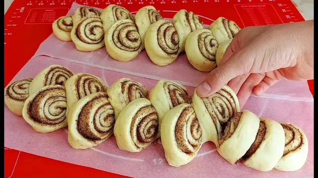 Мягкие булочки с корицей 