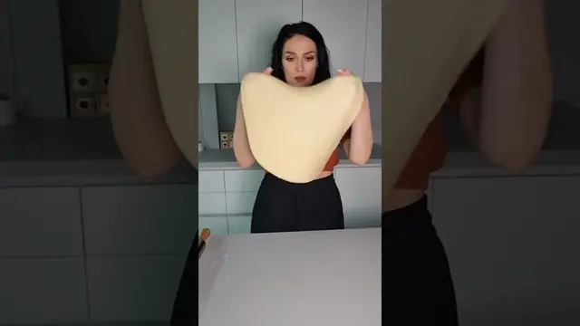 Простые круассаны со сгущенкой