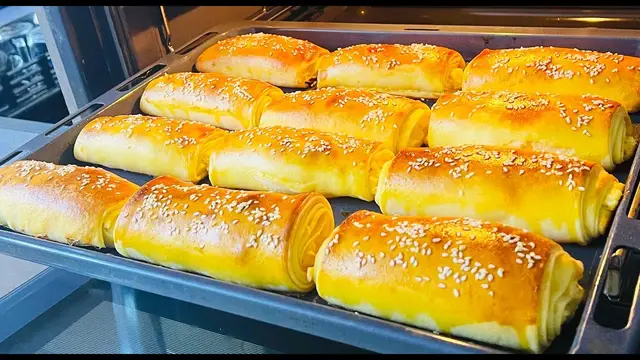 Необычный хачапури из дрожжевого теста на кефире