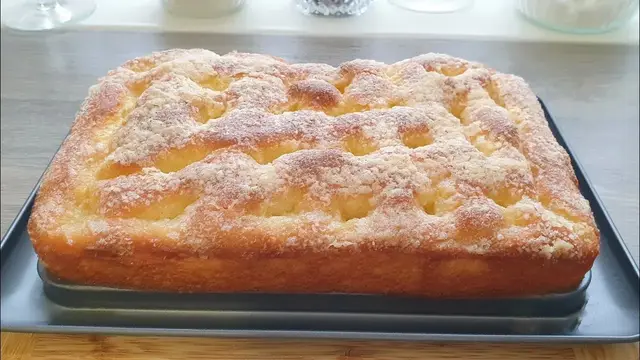 Немецкий сахарный пирог с плюшками