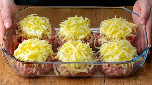 Вкусные котлеты в духовке