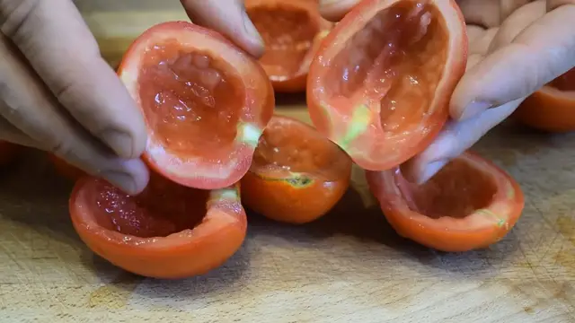 Простая и вкусная закуска из помидор
