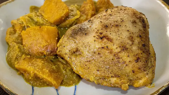 Жаркое из курицы, капусты и тыквы