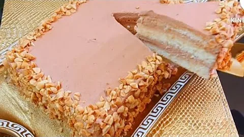 Простой пирог со сгущенкой