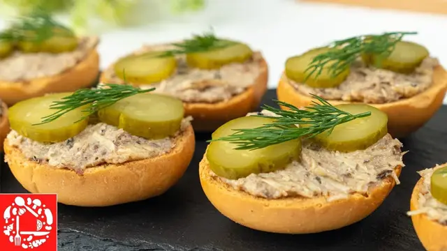 Самые быстрые бутерброды со шпротами