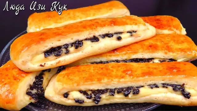 Булочки полоски с кремом и шоколадом