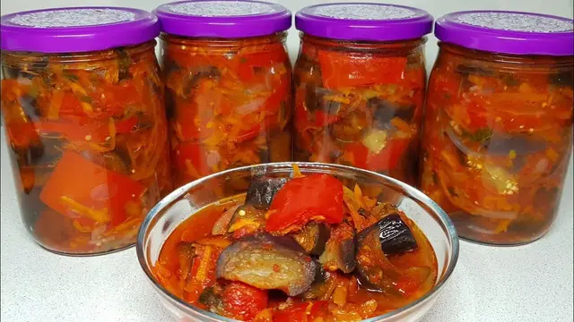 Потрясающий салат из баклажанов на зиму