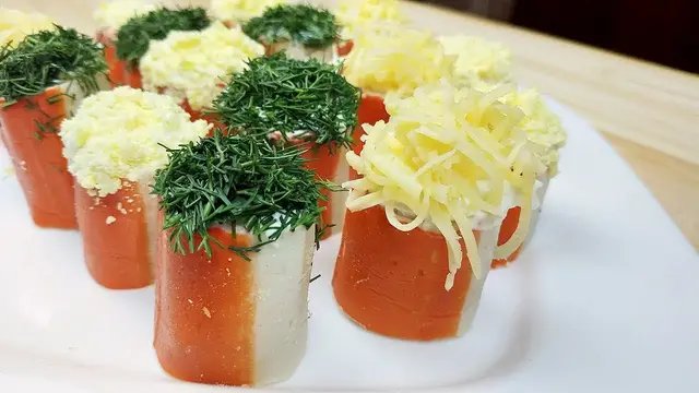 Шикарная закуска из крабовых палочек на новогодний стол 