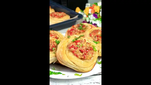 Мини-пицца из мяса