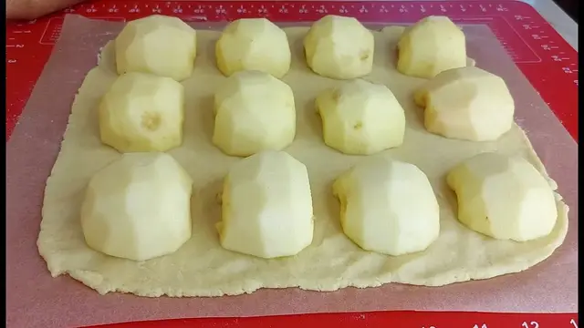 Пироги с яблоками в духовке 