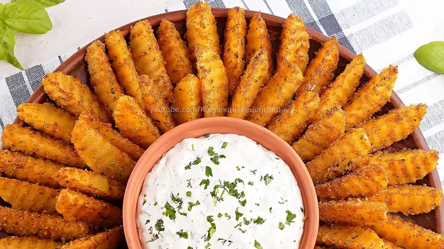 Картошечка по-деревенски с соусом тартар в духовке
