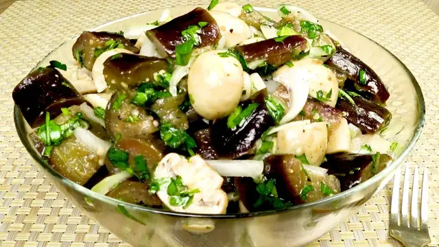 Закуска с грибами и баклажанами