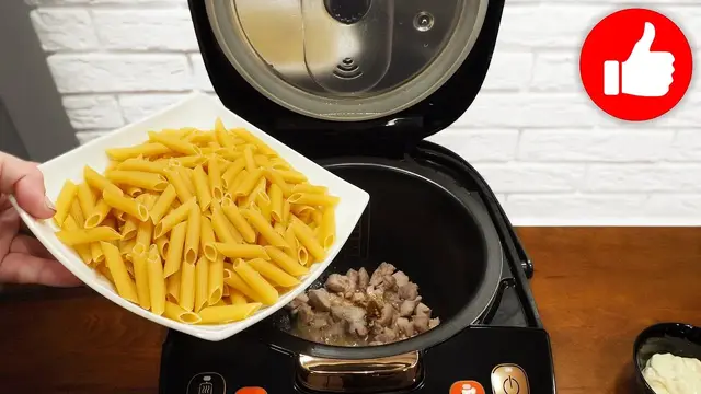 Макароны с курицей в мультиварке 