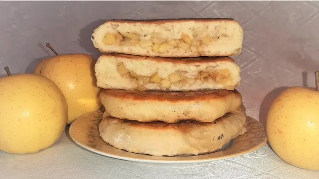 Яблочные пышки на кефире