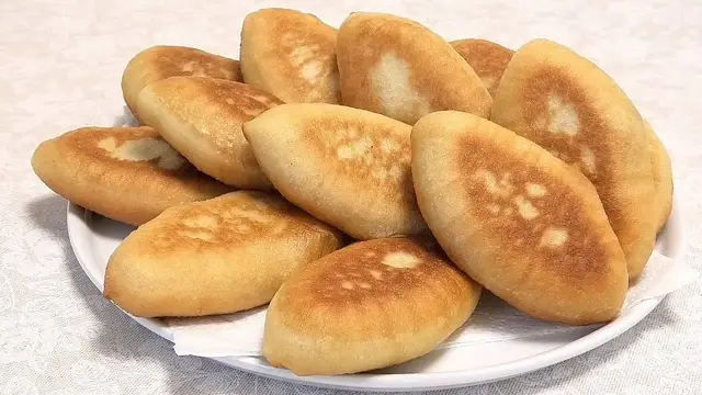 Быстрое, заварное тесто для жареных пирожков
