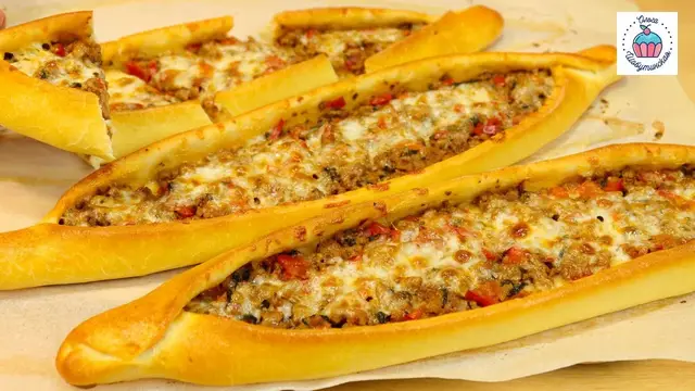 Сытные лепешки с фаршем и овощами