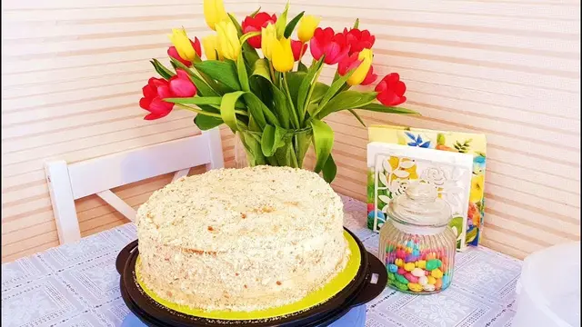 Торт из заранее приготовленых коржей