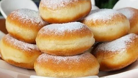 Пончики с заварным кремом