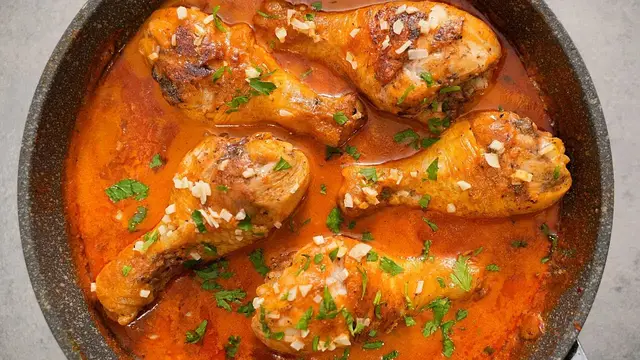 Вкусные куриные ножки в обалденном соусе на сковороде