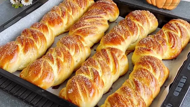 Сдобные булочки на молоке