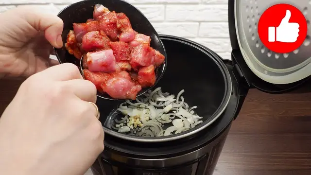 Мясо с овощами и кукурузой в мультиварке