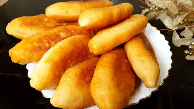 Жареные пирожки с повидлом 