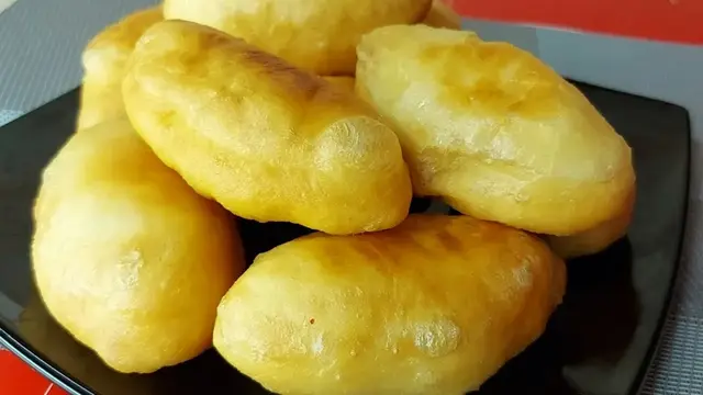 Жареные пирожки с картошкой 