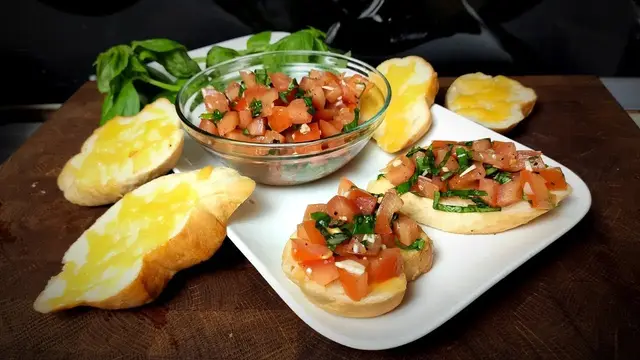  Вкусный и лёгкий итальянский бутерброд брускетта