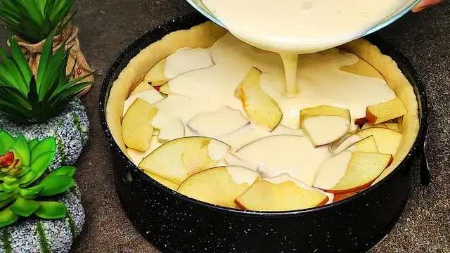 яблочный пирог