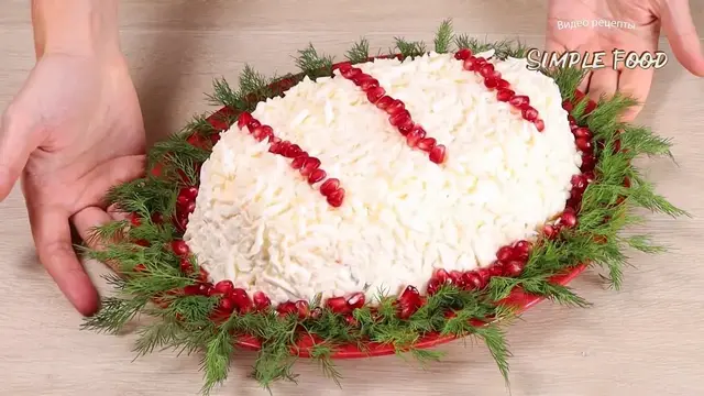 Салат с куриной грудкой на праздничный стол 