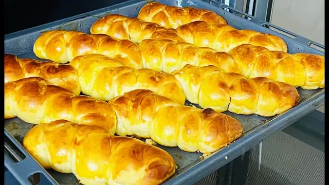 Воздушные булочки с творожной начинкой