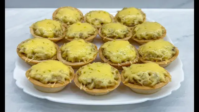 Жульен с курицей и грибами на Новый год