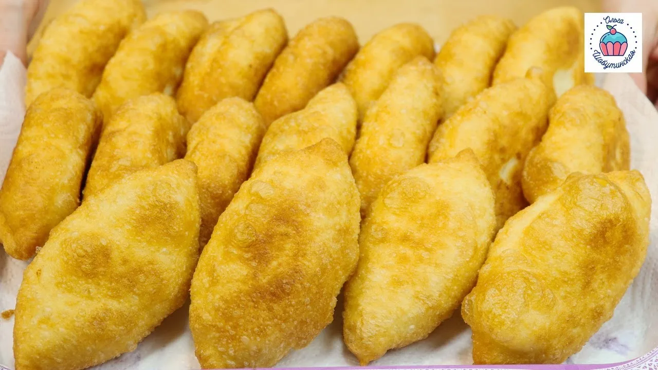 Пышные и сочные жареные пирожки с картошкой