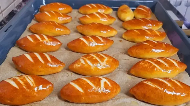 Пирожки со сгущёнкой
