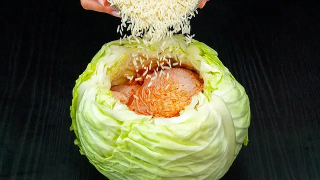 Фаршированная капуста с курицей, рисом и грибами