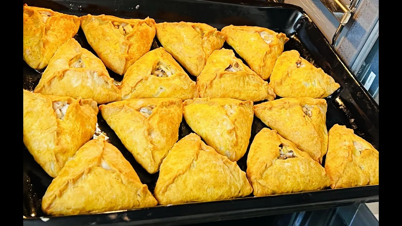 Курники из песочного теста