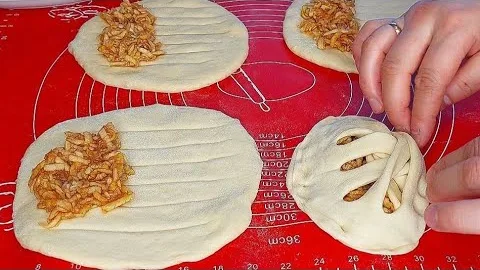 Пирожки с яблоками