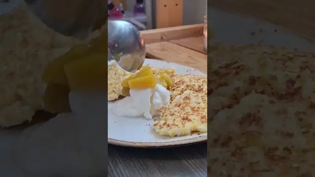 Творожные оладушки на завтрак