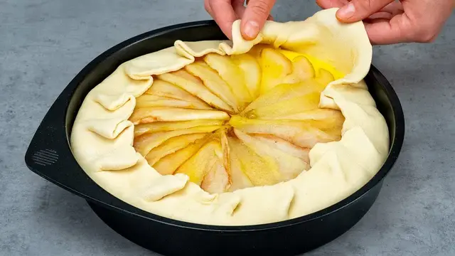 Вкусный тарт из слоеного теста, с грушами