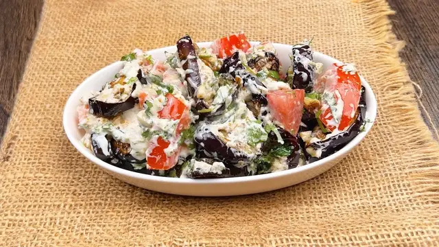 Вкусный салат из баклажанов