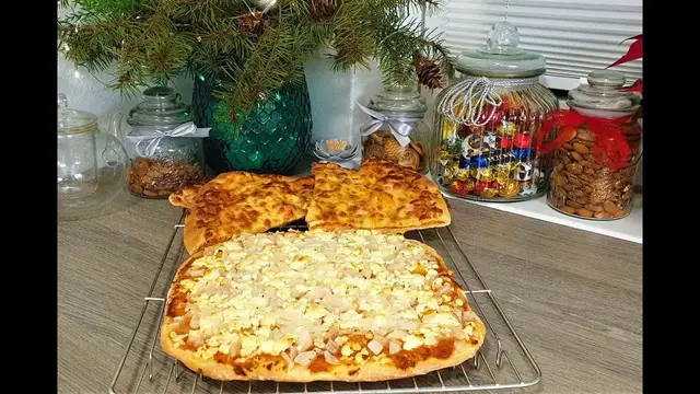 Луковый пирог в духовке 